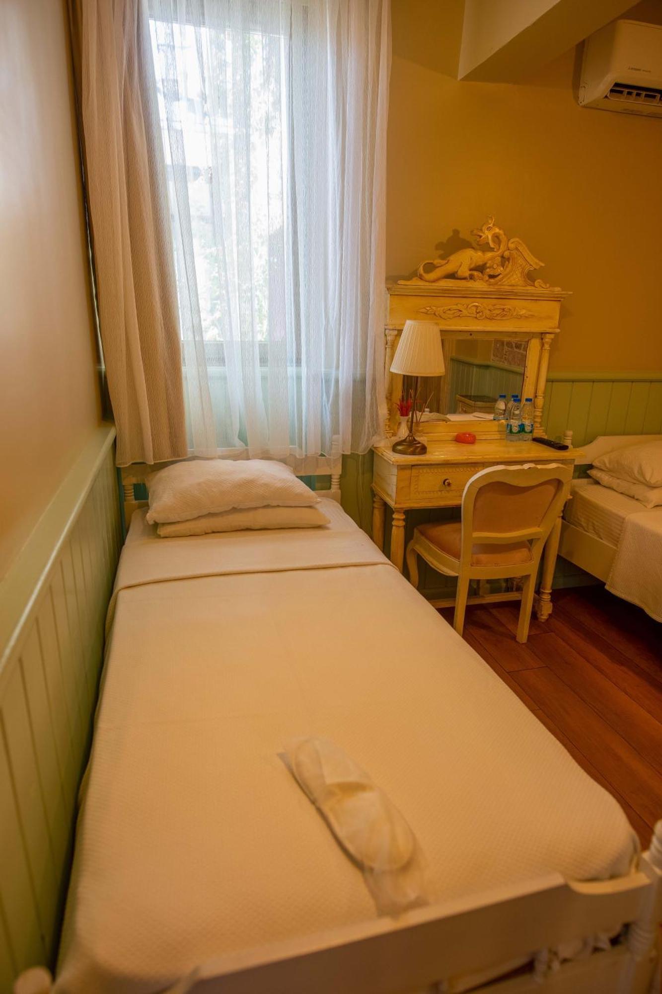 Cunda Mor Limon Otel Ayvalı Eksteriør bilde