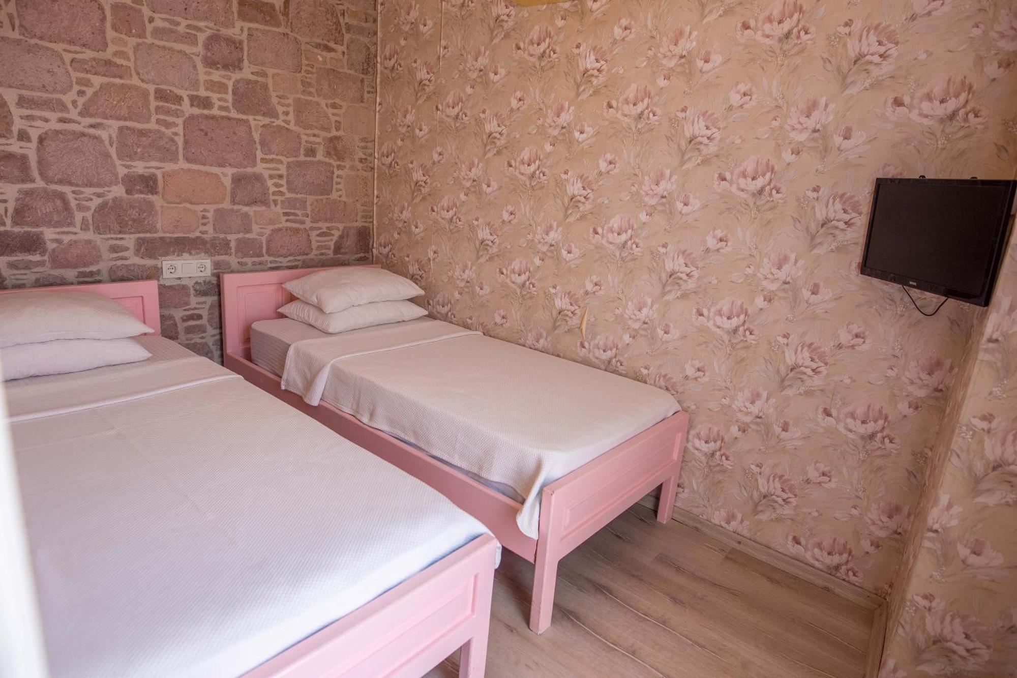 Cunda Mor Limon Otel Ayvalı Eksteriør bilde