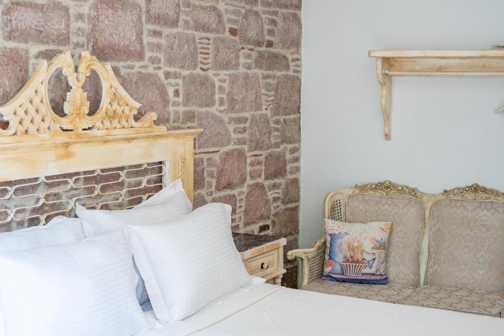 Cunda Mor Limon Otel Ayvalı Eksteriør bilde