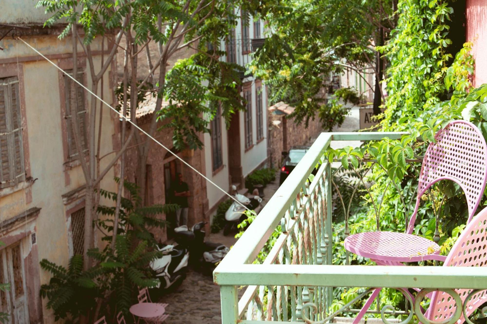 Cunda Mor Limon Otel Ayvalı Eksteriør bilde