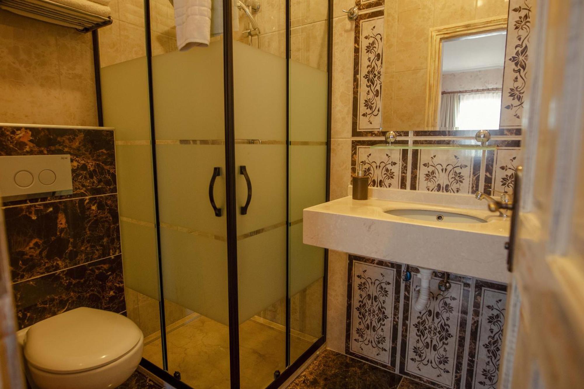 Cunda Mor Limon Otel Ayvalı Eksteriør bilde