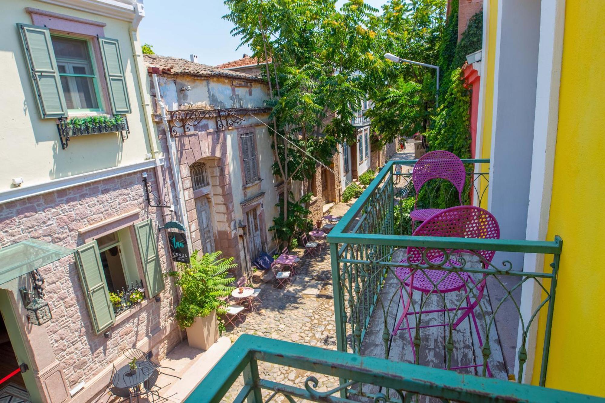 Cunda Mor Limon Otel Ayvalı Eksteriør bilde